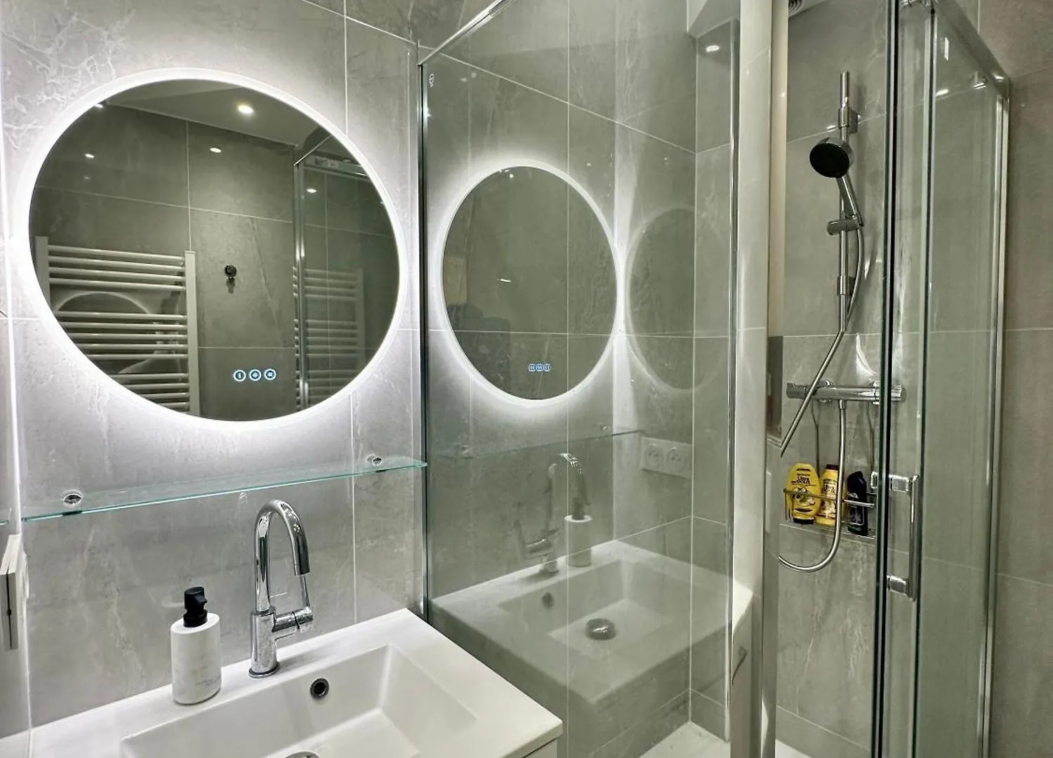 Comfortable Apartment Near Marais Beaubourg Paris 0*,  France